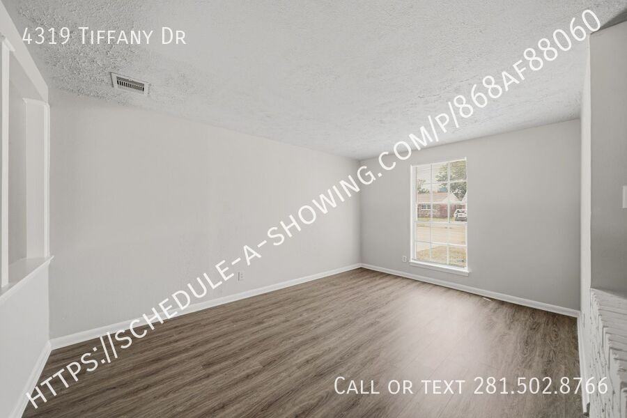 4319 Tiffany Dr - Photo 3 of 13