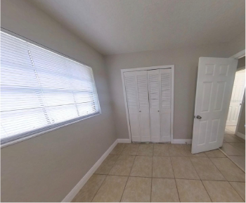 210 N Lone Oak Dr - Photo 7 of 8