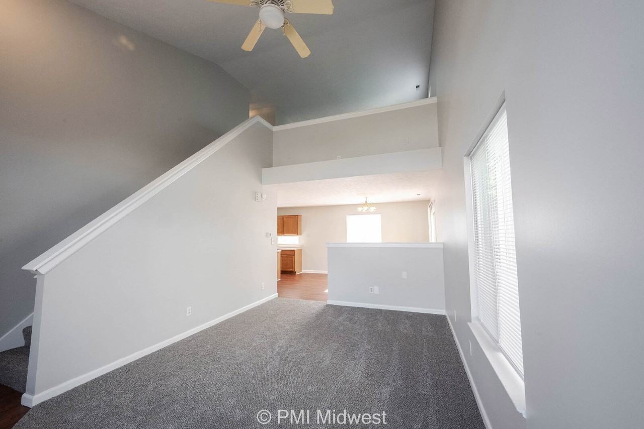 6623 Dunsdin Dr - Photo 4 of 27
