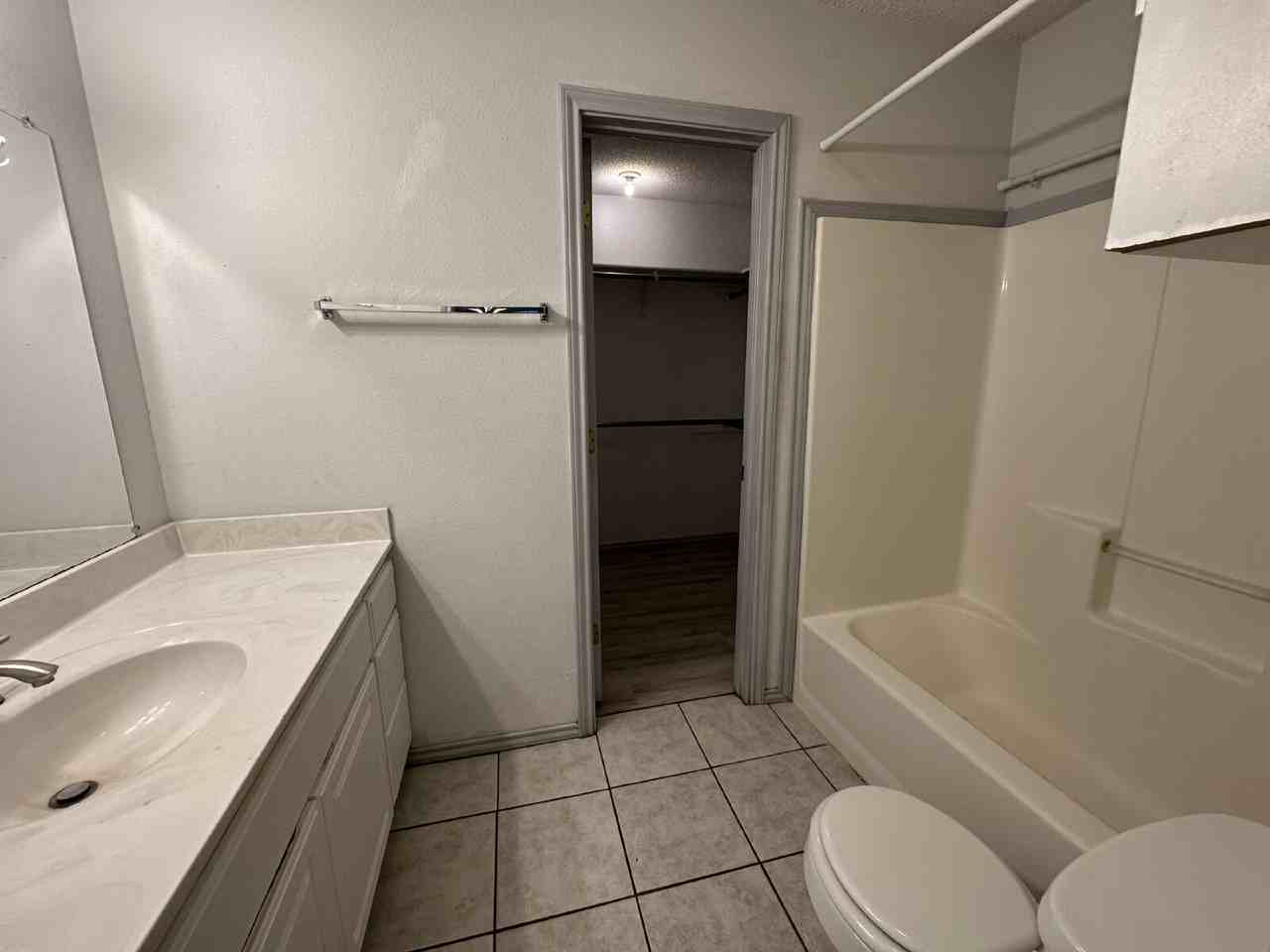 604 Kline Ave #B - Photo 3 of 14