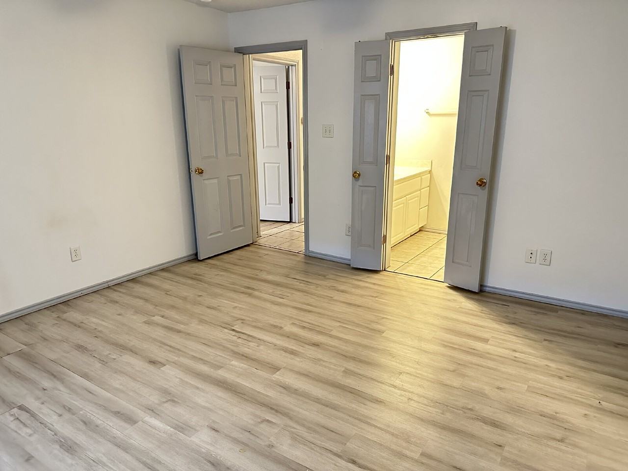 604 Kline Ave #B - Photo 5 of 14