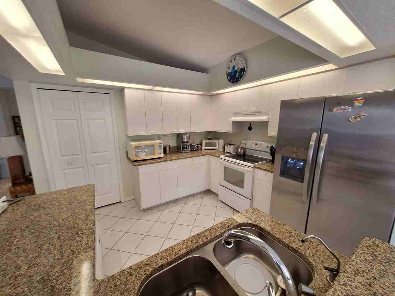 117 Siesta Rd - Photo 6 of 22