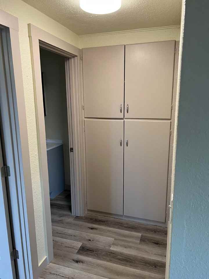 978 Juniper St - Photo 6 of 11