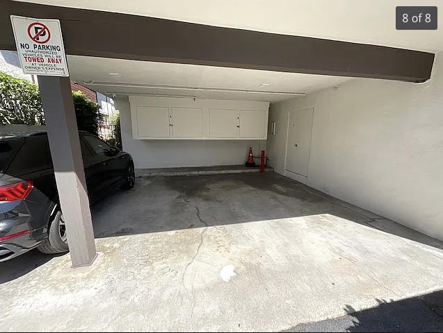 445 Oak St
