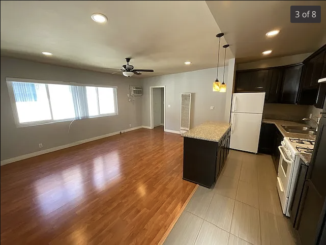 445 Oak St - Photo 6 of 8