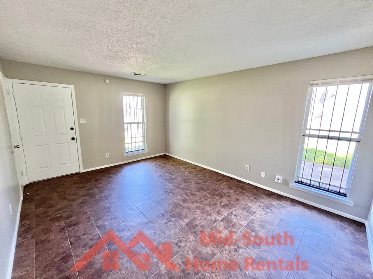 4258 Briarberry Ln - Photo 5 of 16