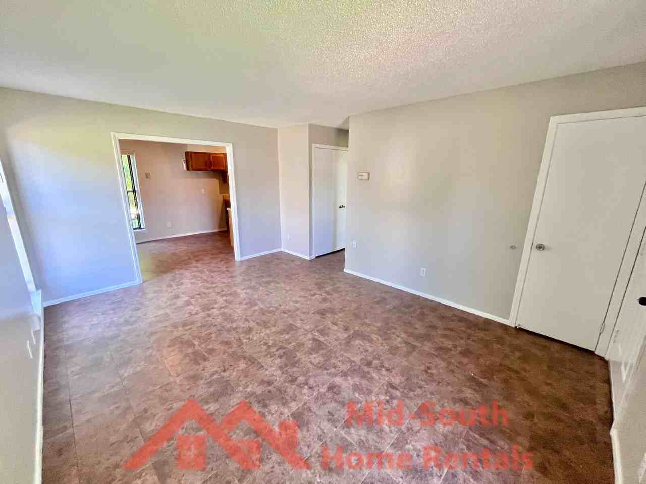 4258 Briarberry Ln - Photo 6 of 16