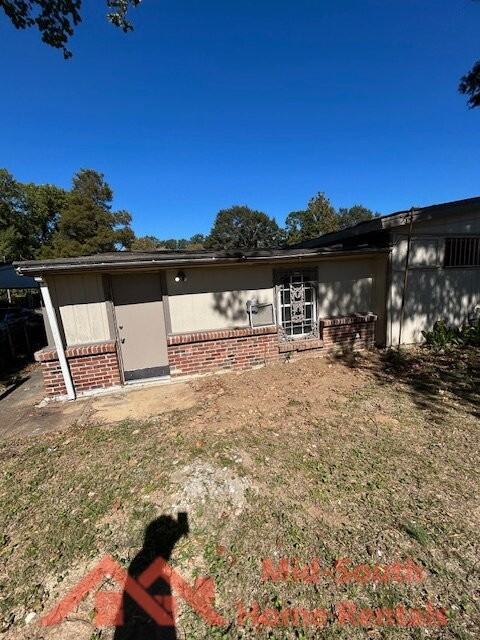 803 Ledbetter Ave - Photo 4 of 22