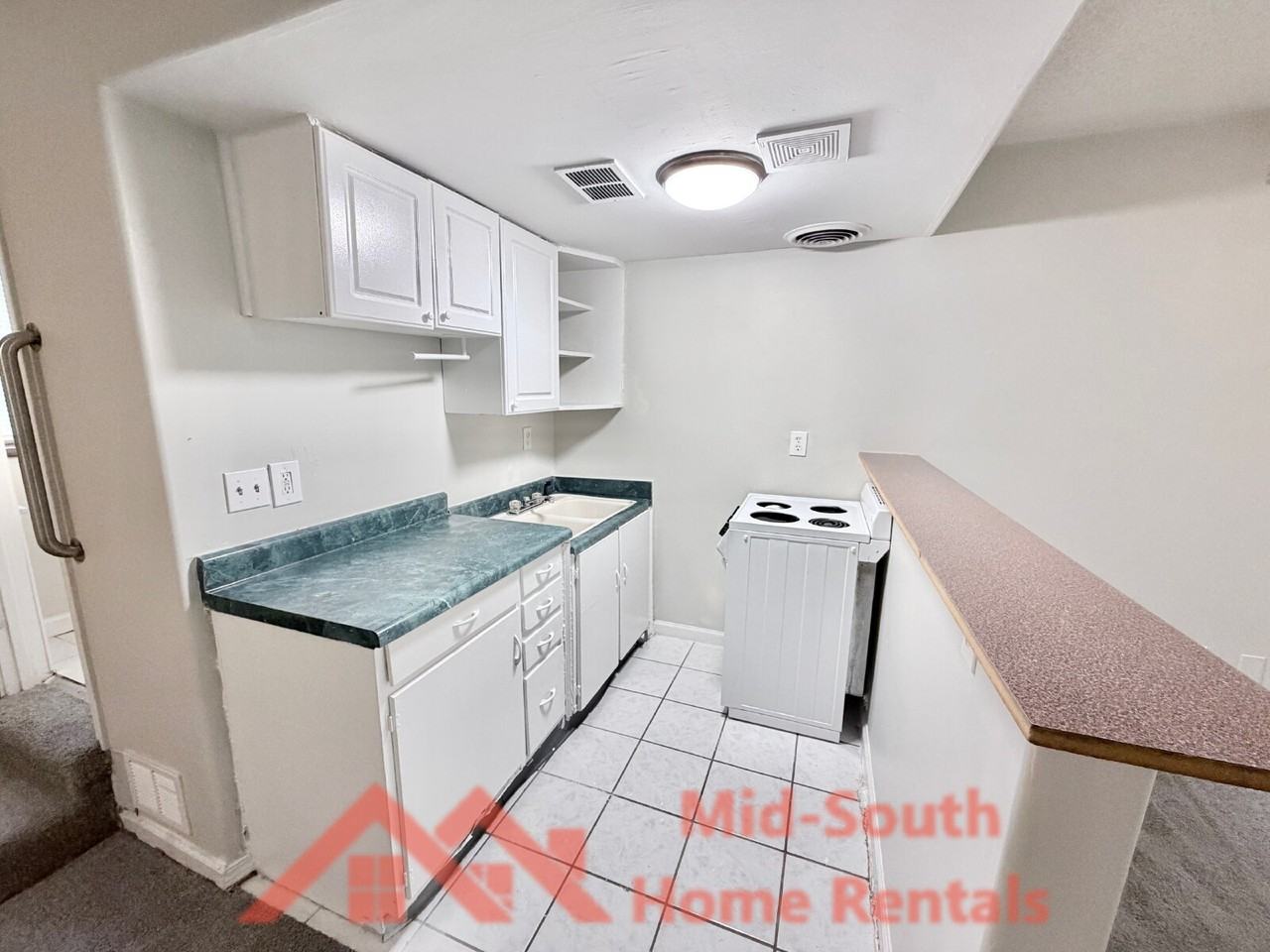 3569 Douglass Ave - Photo 5 of 15