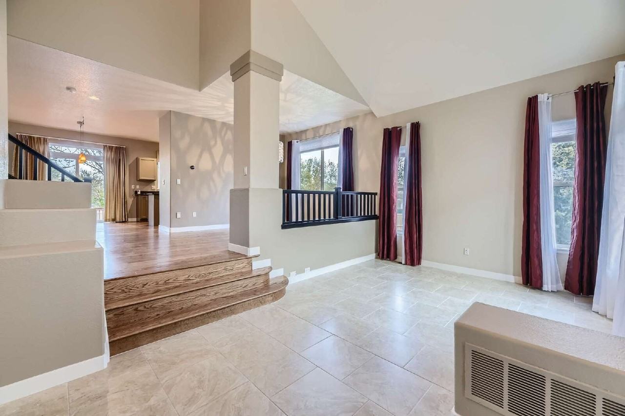 6631 W Alamo Dr - Photo 4 of 45