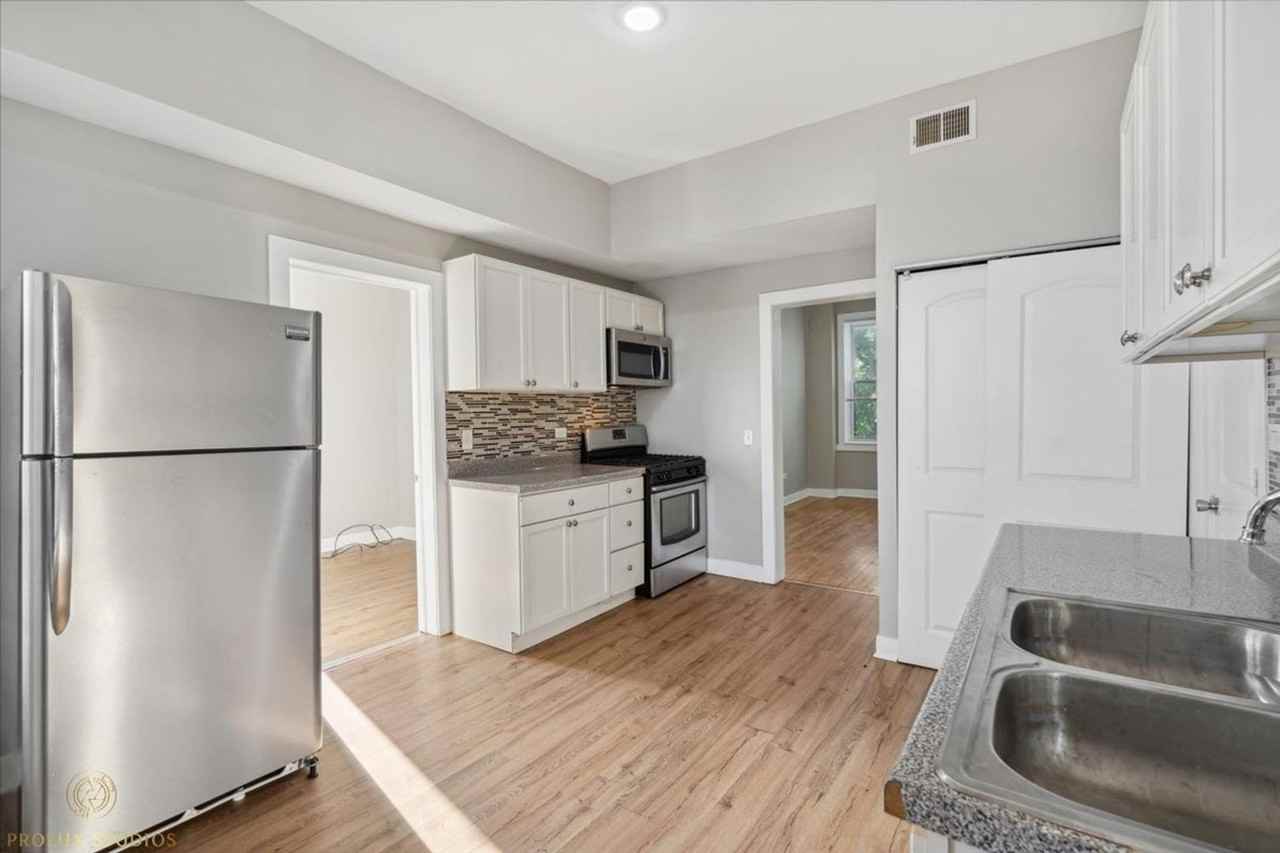 1500 S 48th Ct #2W - Photo 2 of 16