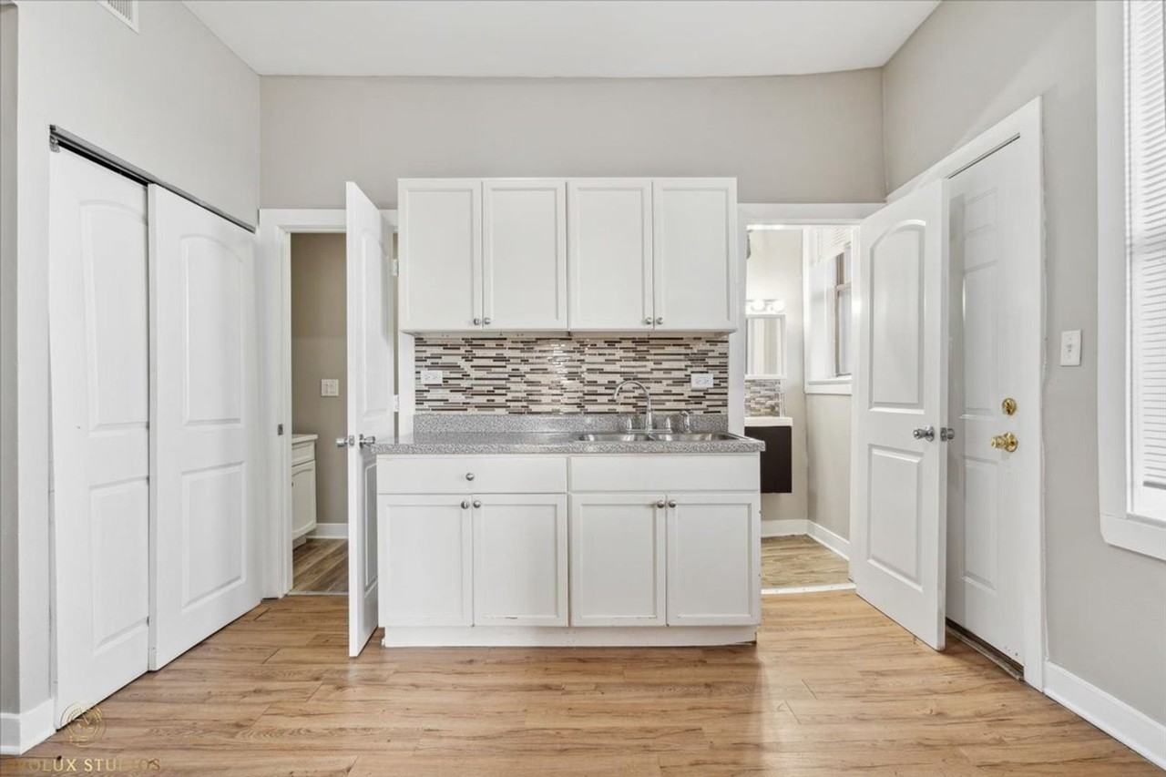1500 S 48th Ct #2W - Photo 3 of 16
