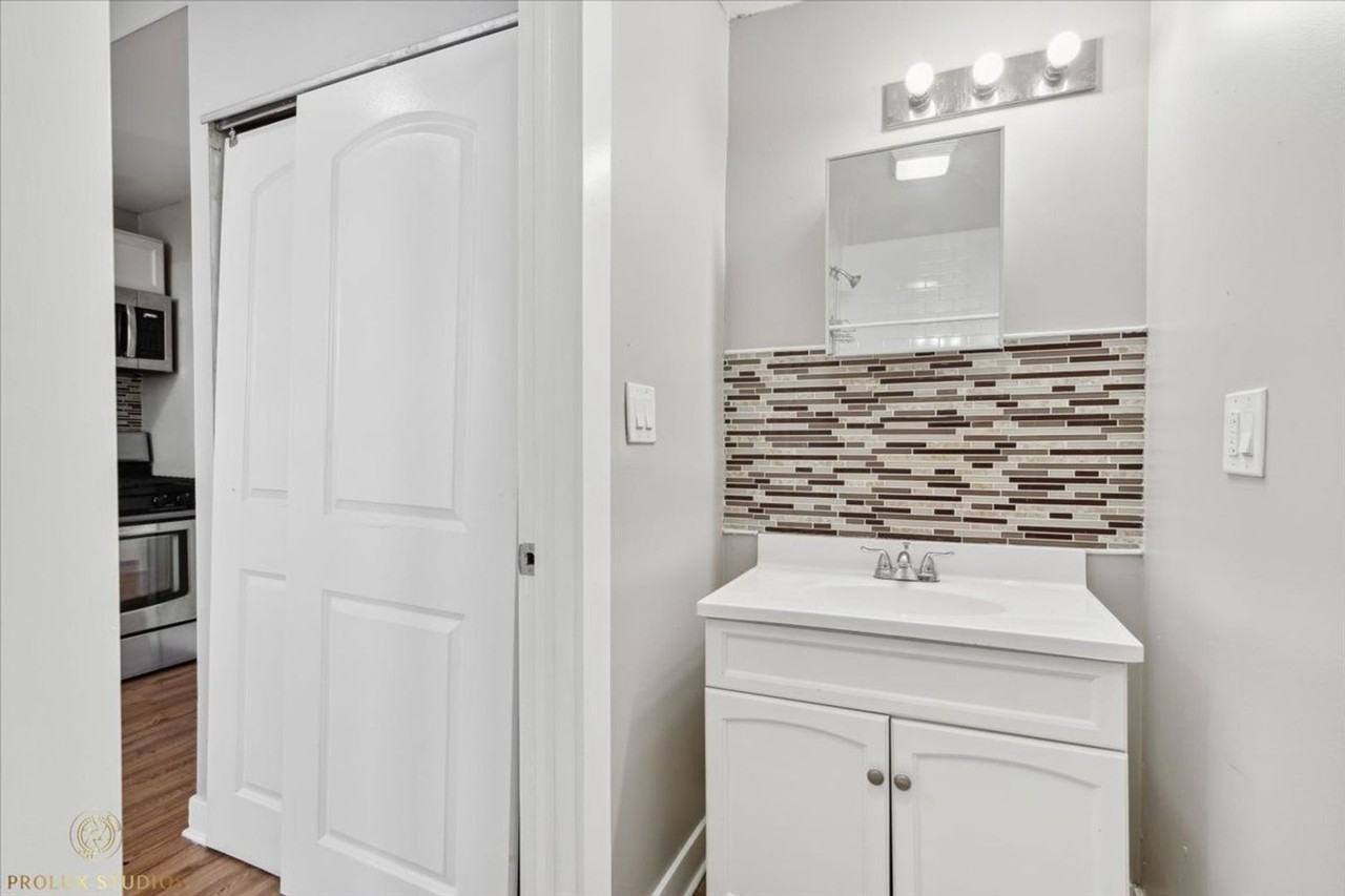 1500 S 48th Ct #2W - Photo 5 of 16