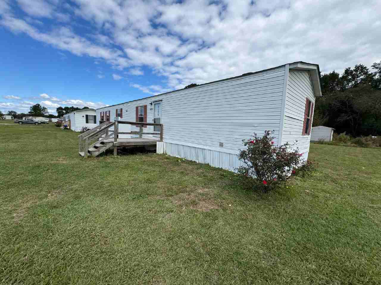 406 Little Dove Rd - Photo 3 of 17