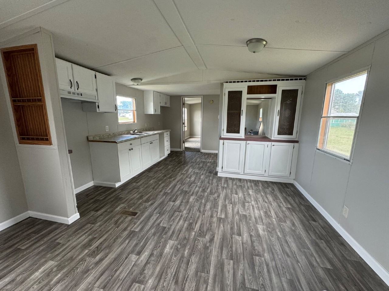 406 Little Dove Rd - Photo 4 of 17