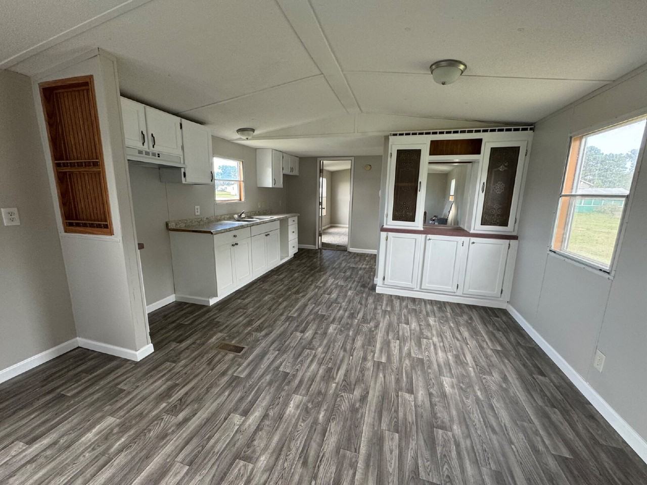 406 Little Dove Rd - Photo 5 of 17