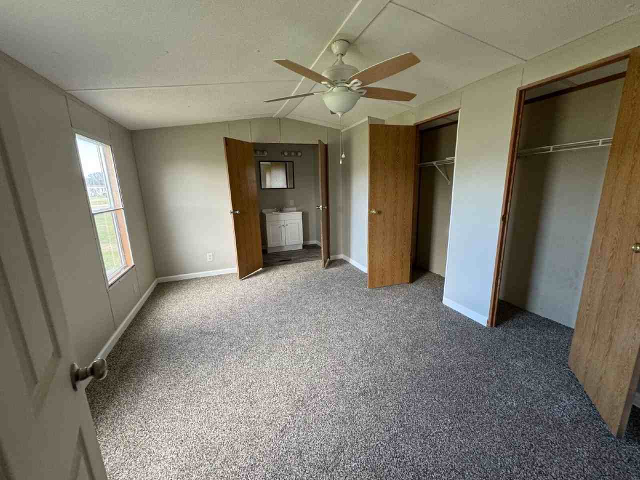 406 Little Dove Rd - Photo 7 of 17