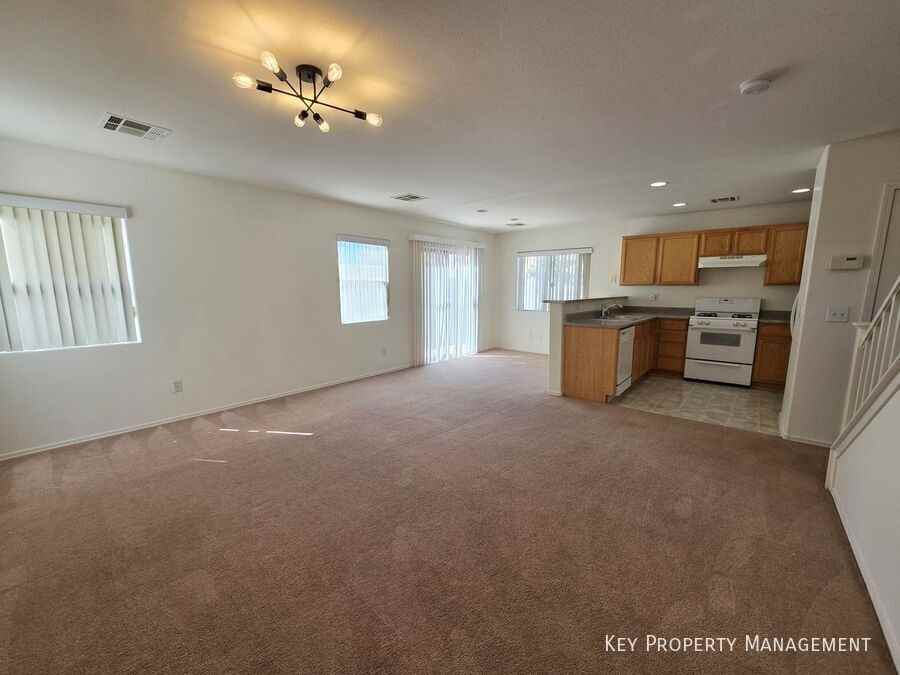 10667 Alondra Peak St - Photo 3 of 30