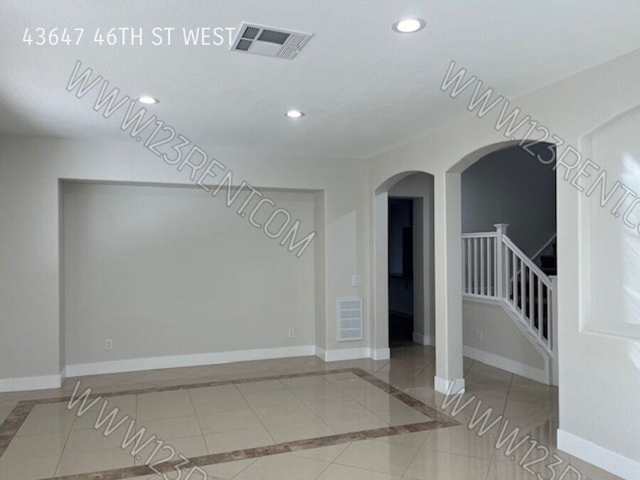 43647 46th St W - Photo 4 of 42