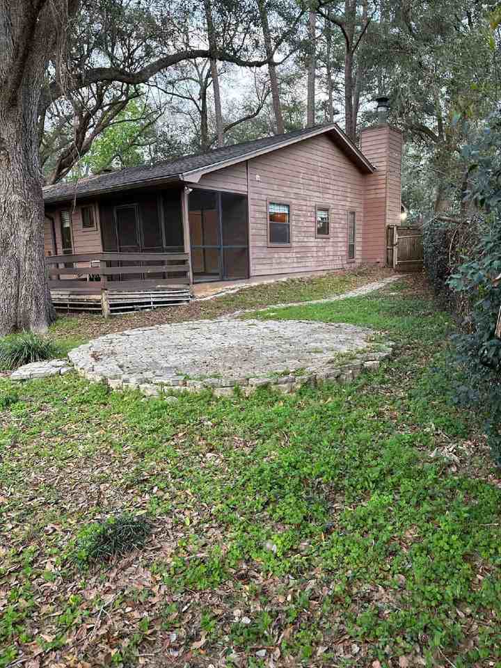 2545 Panther Creek Rd - Photo 3 of 26