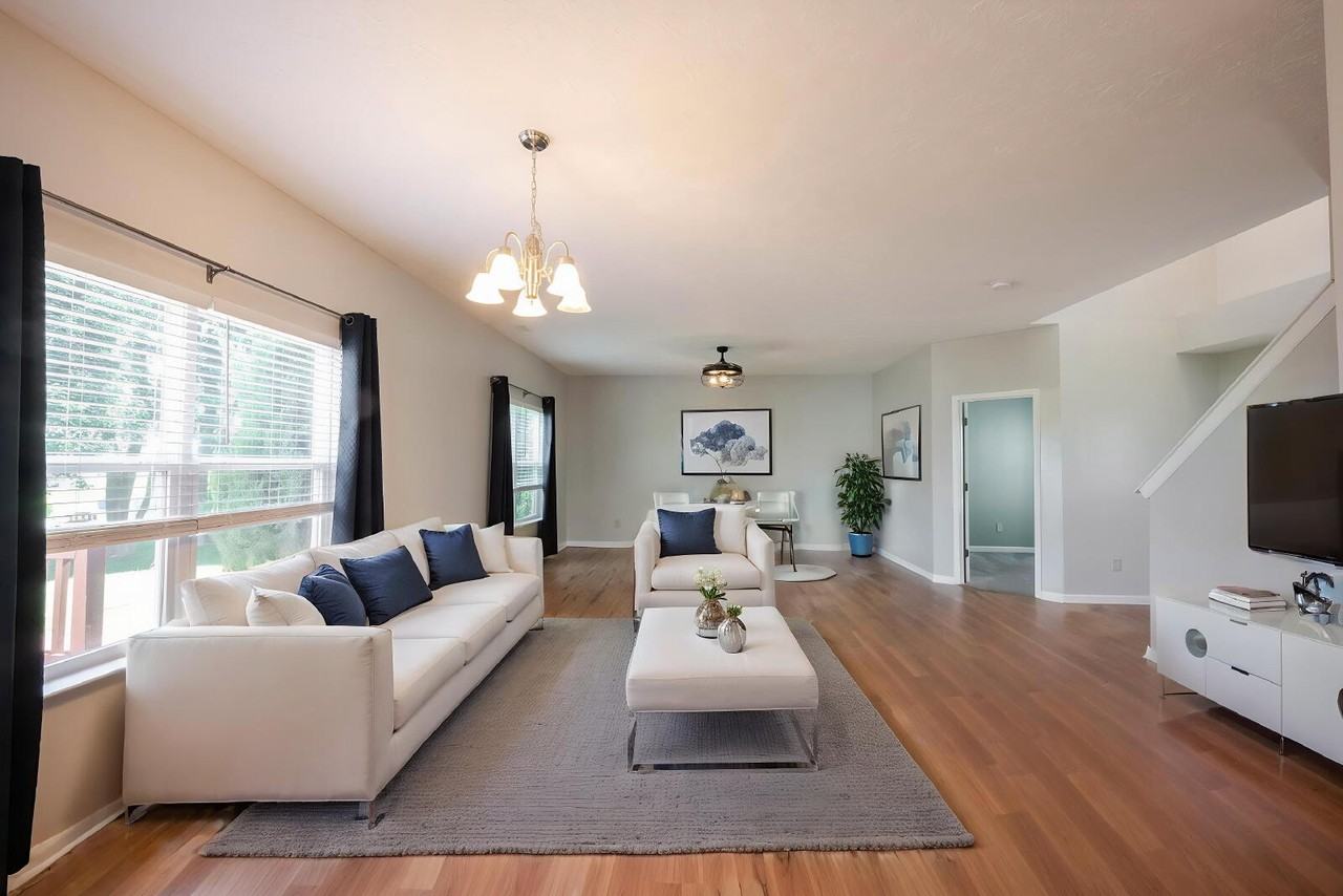 8802 Benjamin Ln - Photo 6 of 38