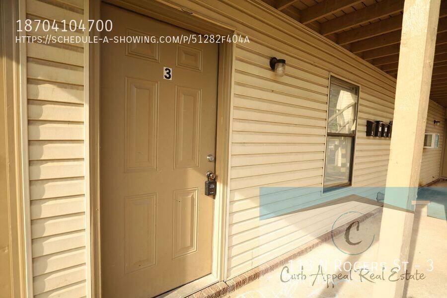 113 N Rogers St #3 - Photo 4 of 9