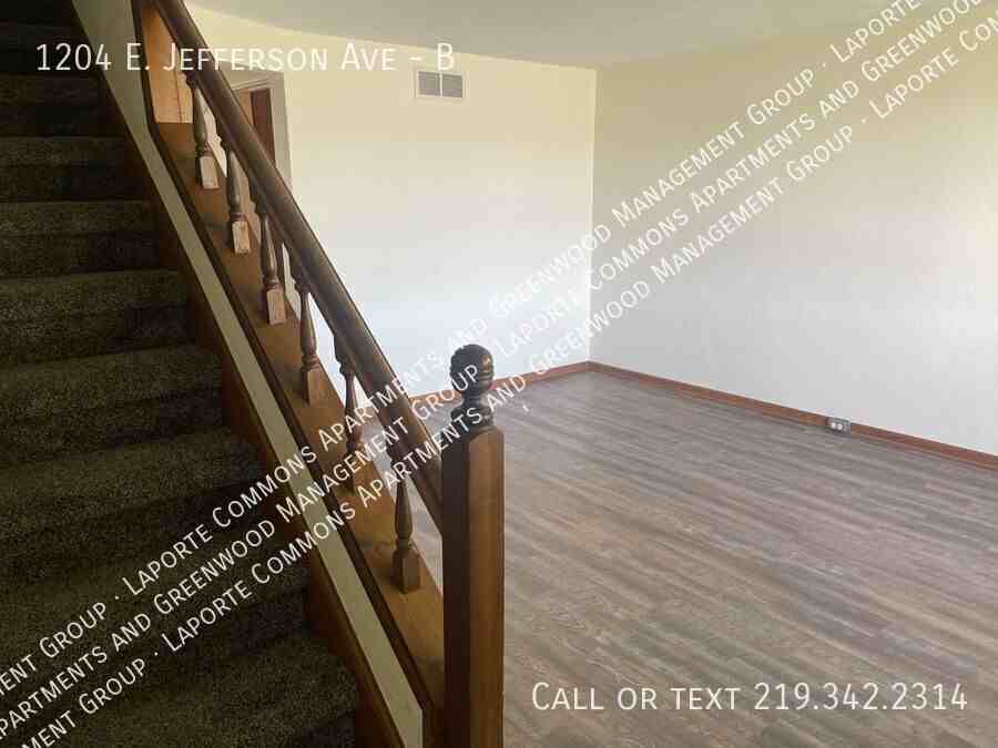 1204 E Jefferson Ave #B - Photo 2 of 12