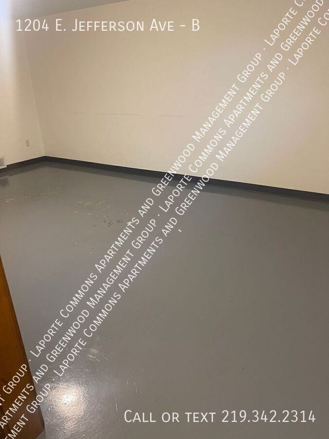 1204 E Jefferson Ave #B - Photo 5 of 12