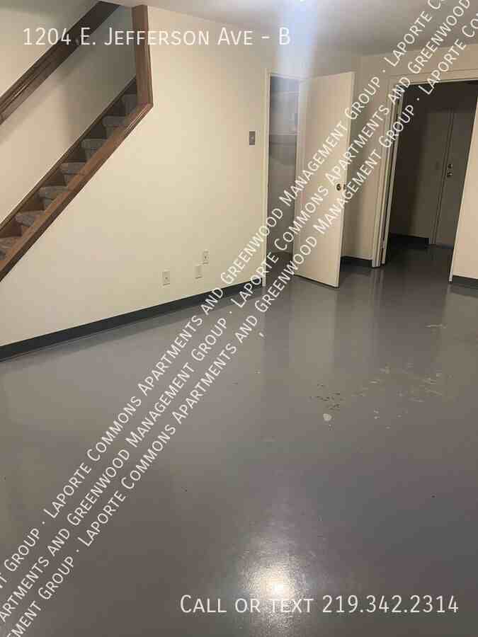 1204 E Jefferson Ave #B - Photo 6 of 12
