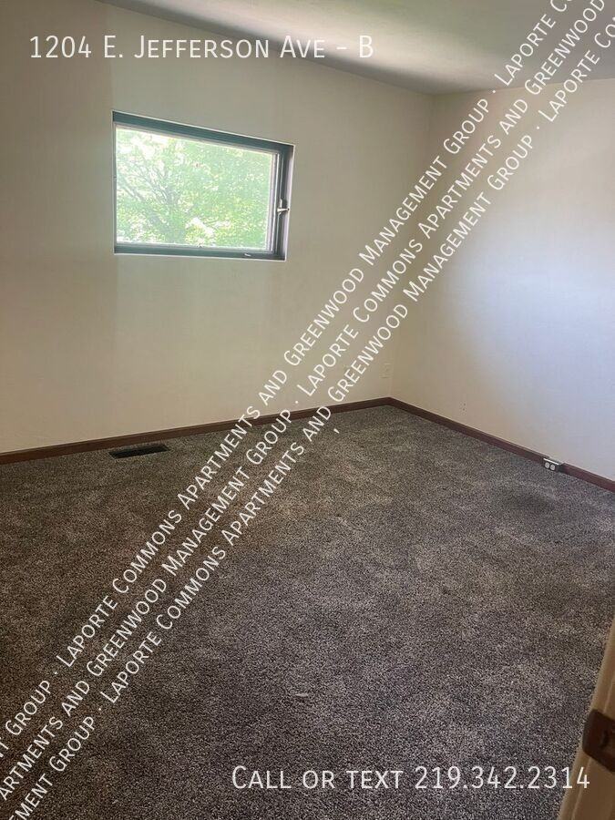 1204 E Jefferson Ave #B - Photo 7 of 12