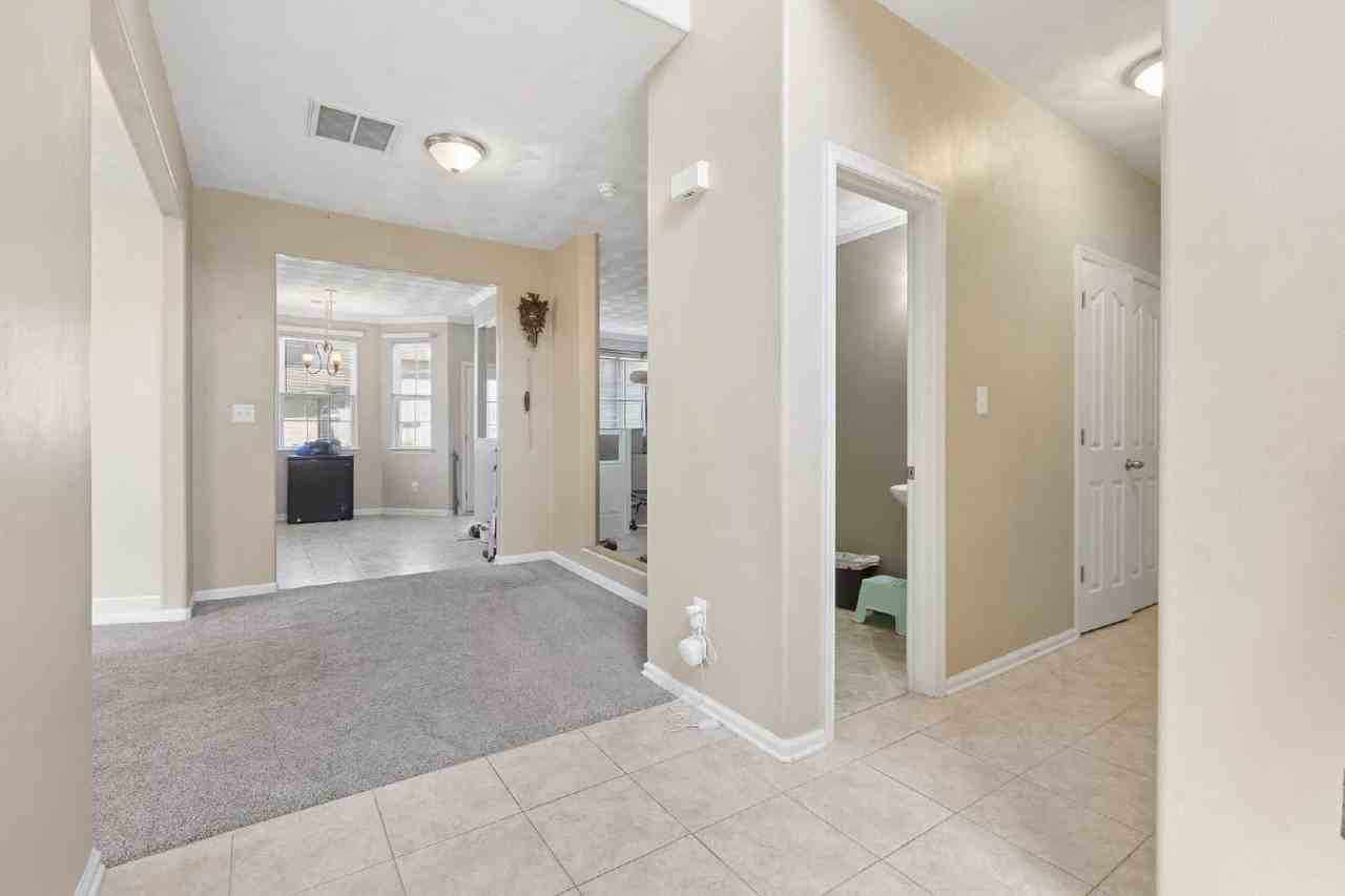 8183 Gentil Ct - Photo 4 of 34