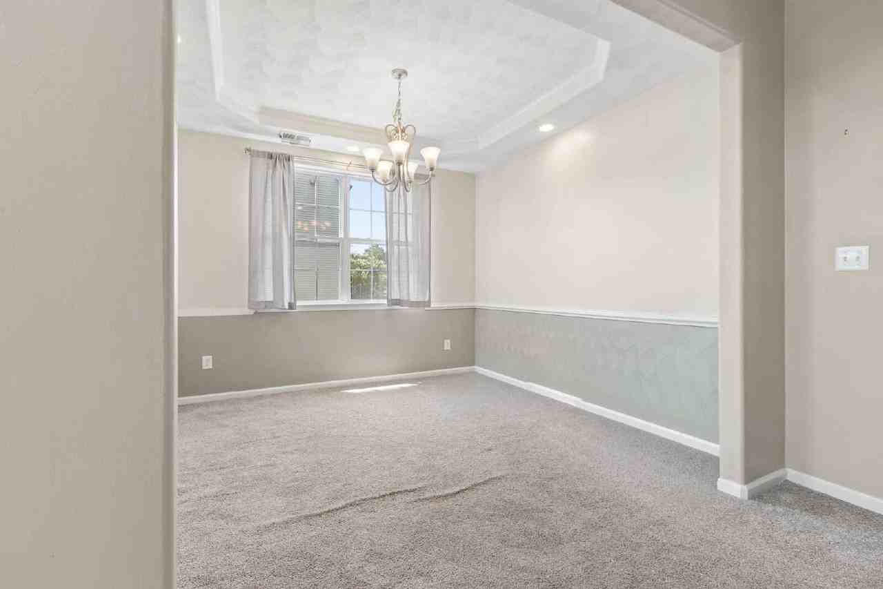 8183 Gentil Ct - Photo 5 of 34