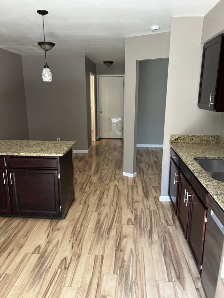 7610 E Gunnison Pl - Photo 7 of 27