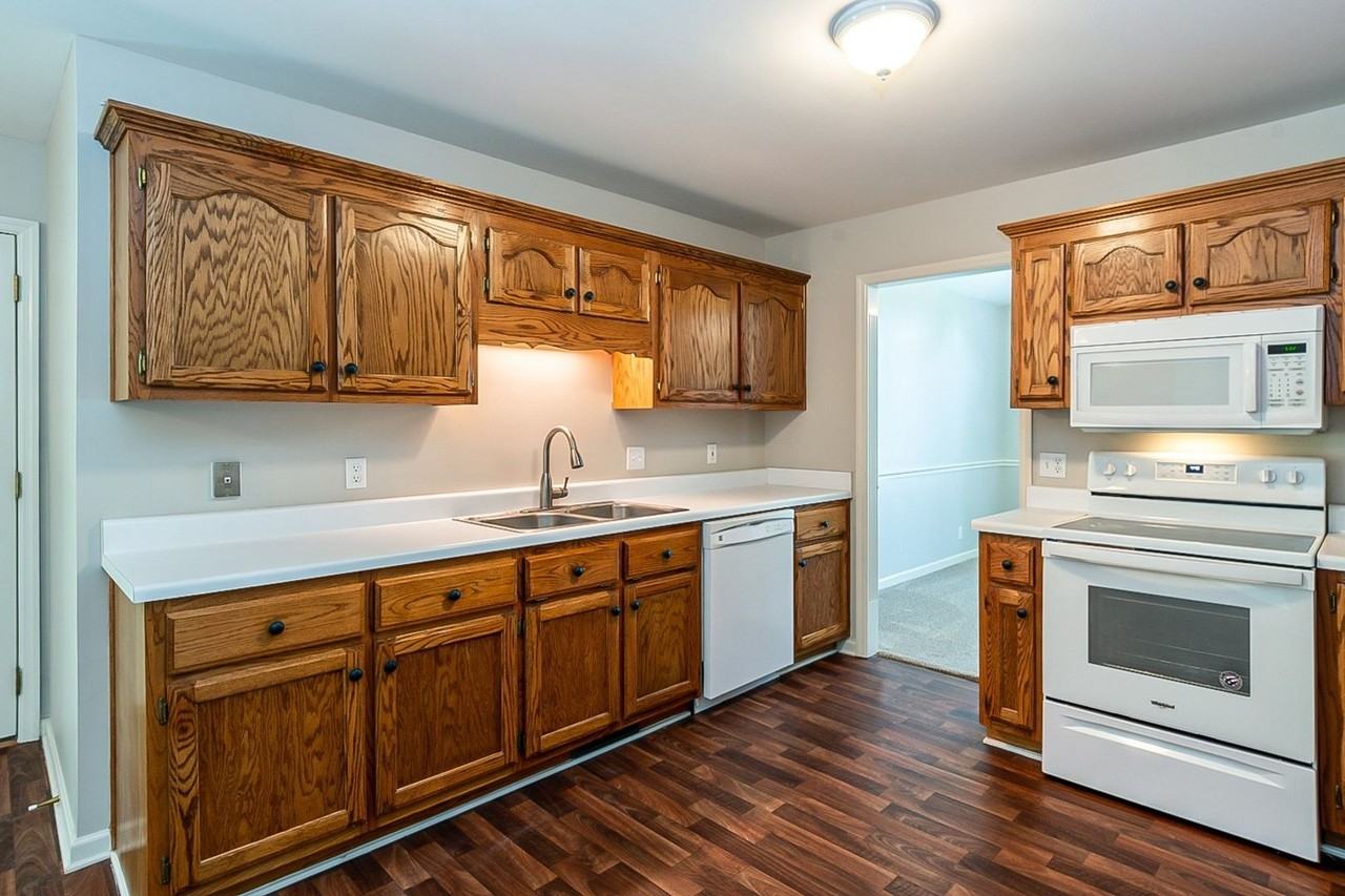 101 Donovan Ct - Photo 4 of 16