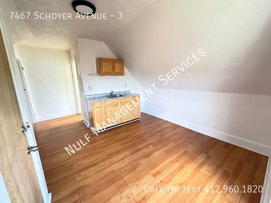 7467 Schoyer Ave #3 - Photo 2 of 7