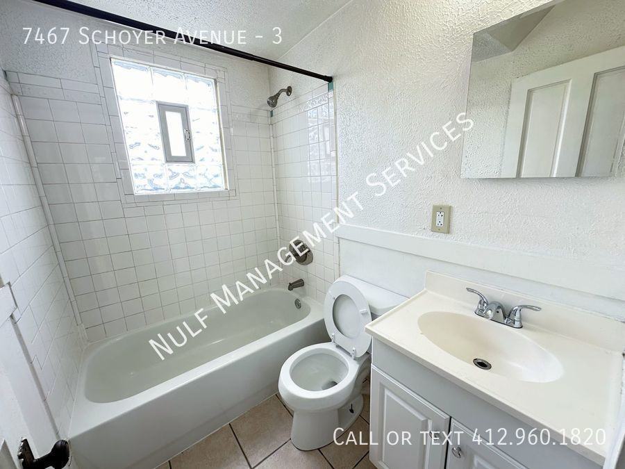 7467 Schoyer Ave #3 - Photo 3 of 7