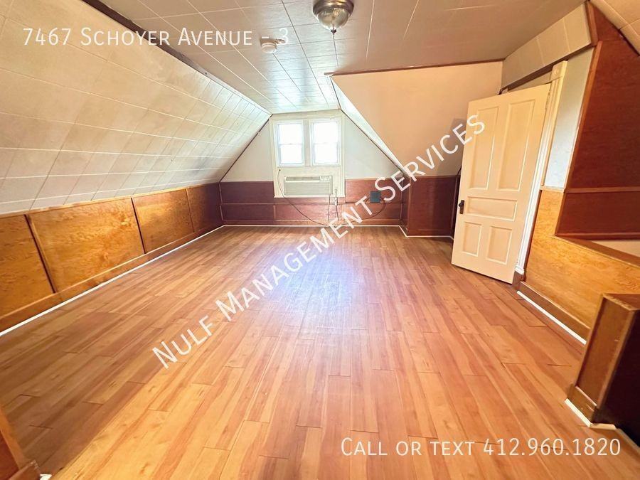 7467 Schoyer Ave #3 - Photo 4 of 7