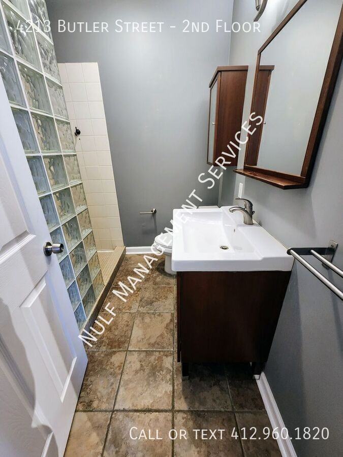 4213 Butler St #2ndFL - Photo 4 of 9