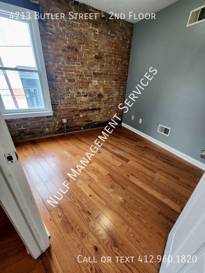 4213 Butler St #2ndFL - Photo 5 of 9
