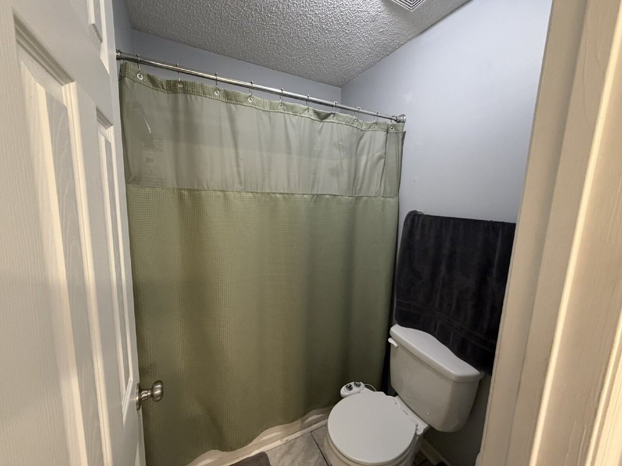 708 Woods Ct - Photo 4 of 8