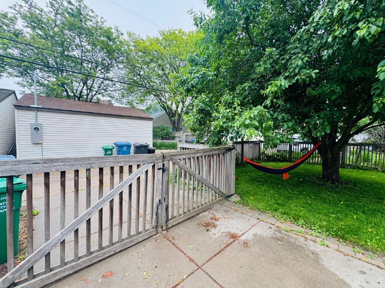 5125 Columbus Ave - Photo 5 of 24