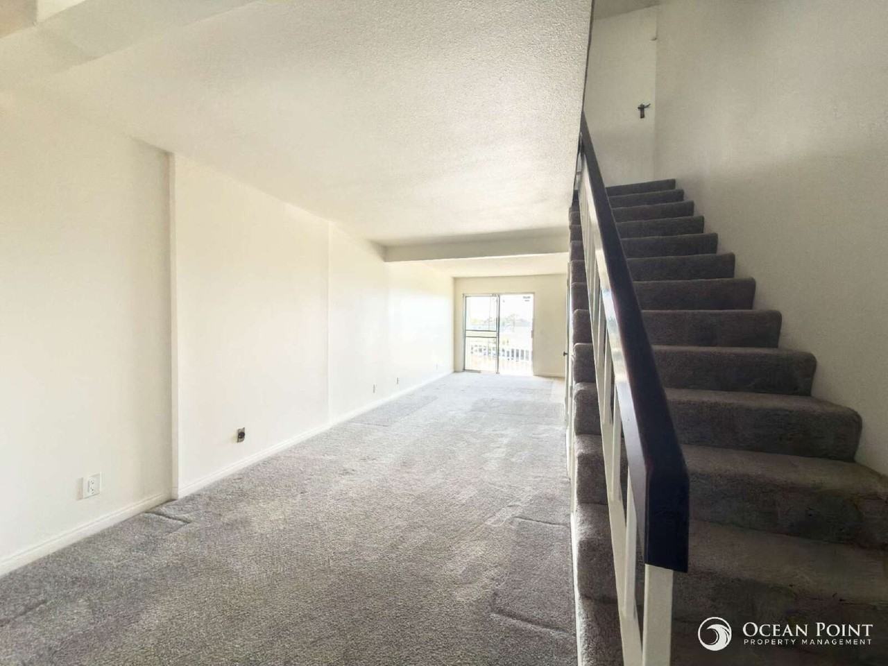 267 S Ventura Rd #287 - Photo 2 of 15