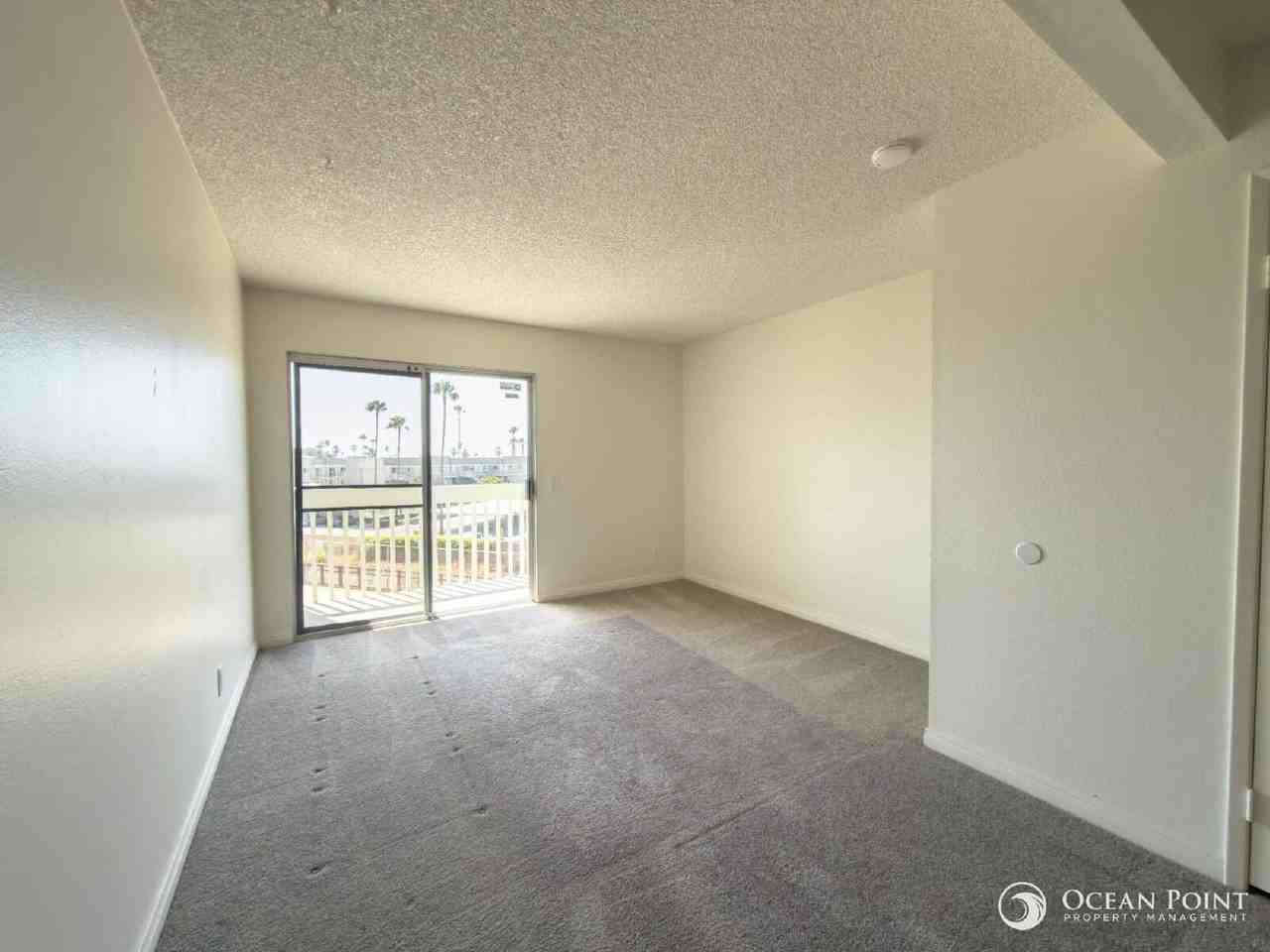 267 S Ventura Rd #287 - Photo 3 of 15