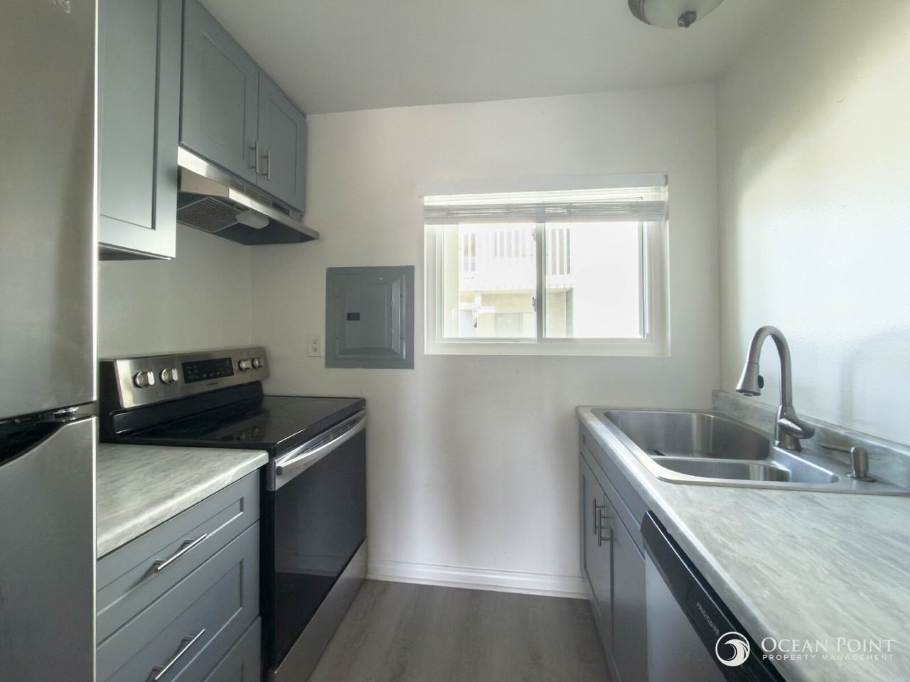 267 S Ventura Rd #287 - Photo 5 of 15