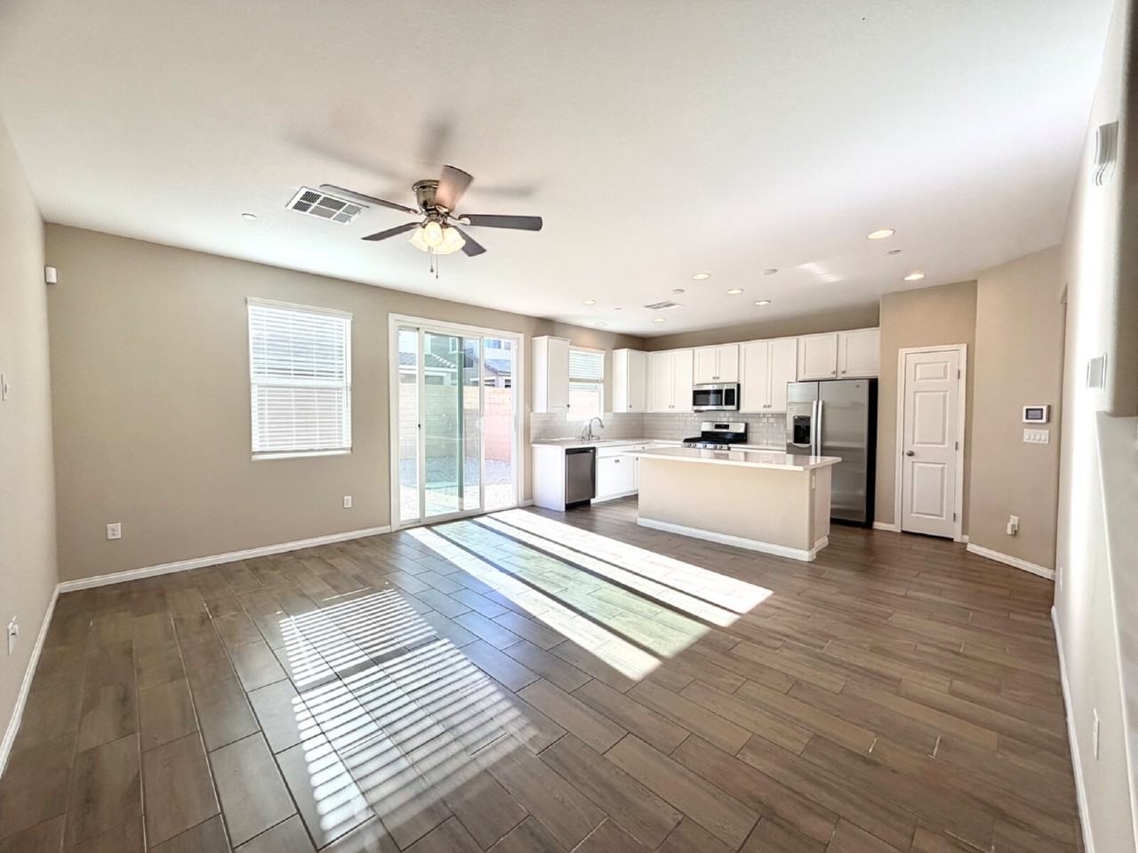 5039 Tranquil View St
