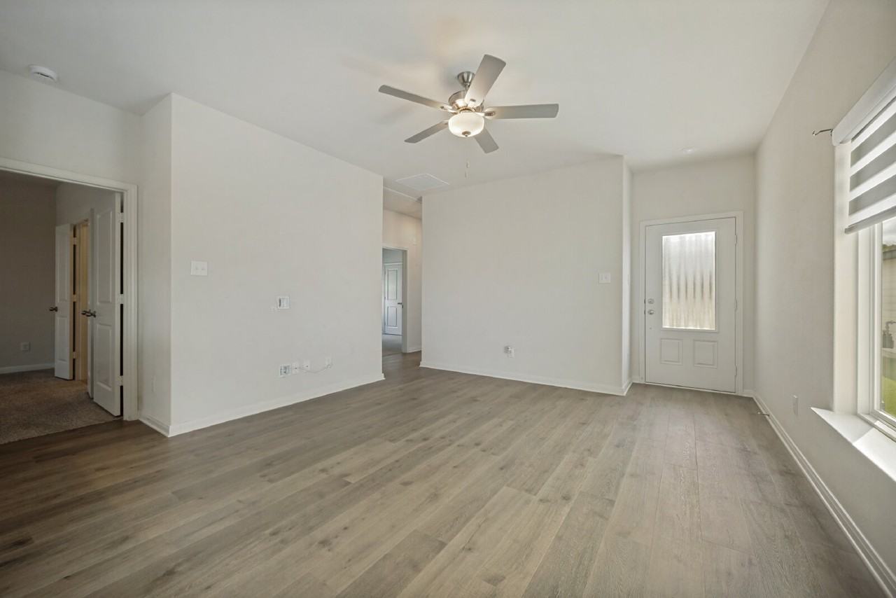8213 White Wolf Trl - Photo 5 of 26