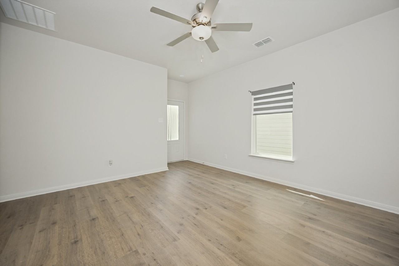 8213 White Wolf Trl - Photo 6 of 26