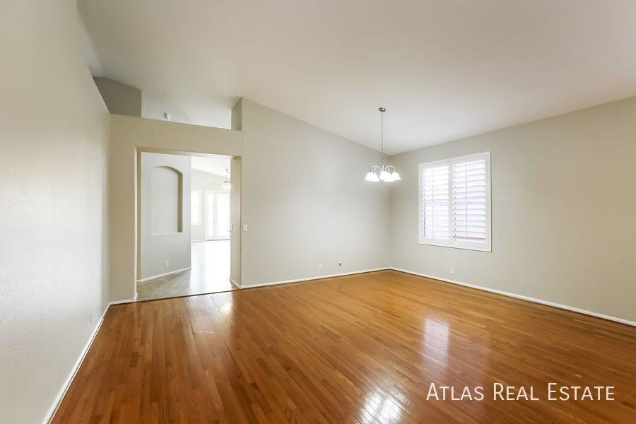 931 N Beck Ct - Photo 2 of 20