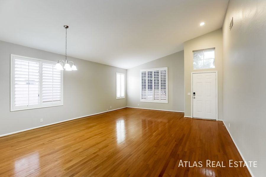 931 N Beck Ct - Photo 3 of 20