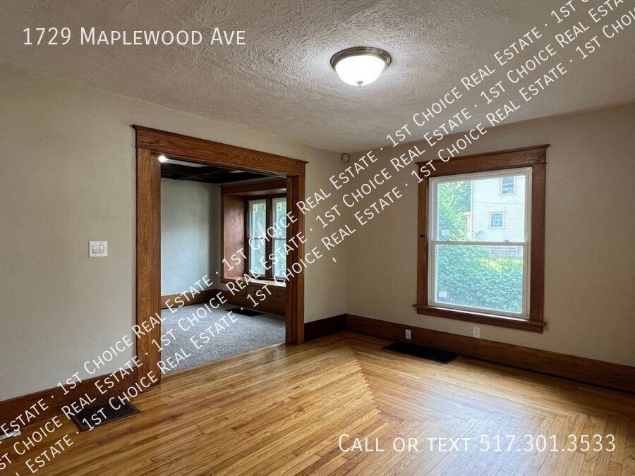1729 Maplewood Ave - Photo 3 of 18